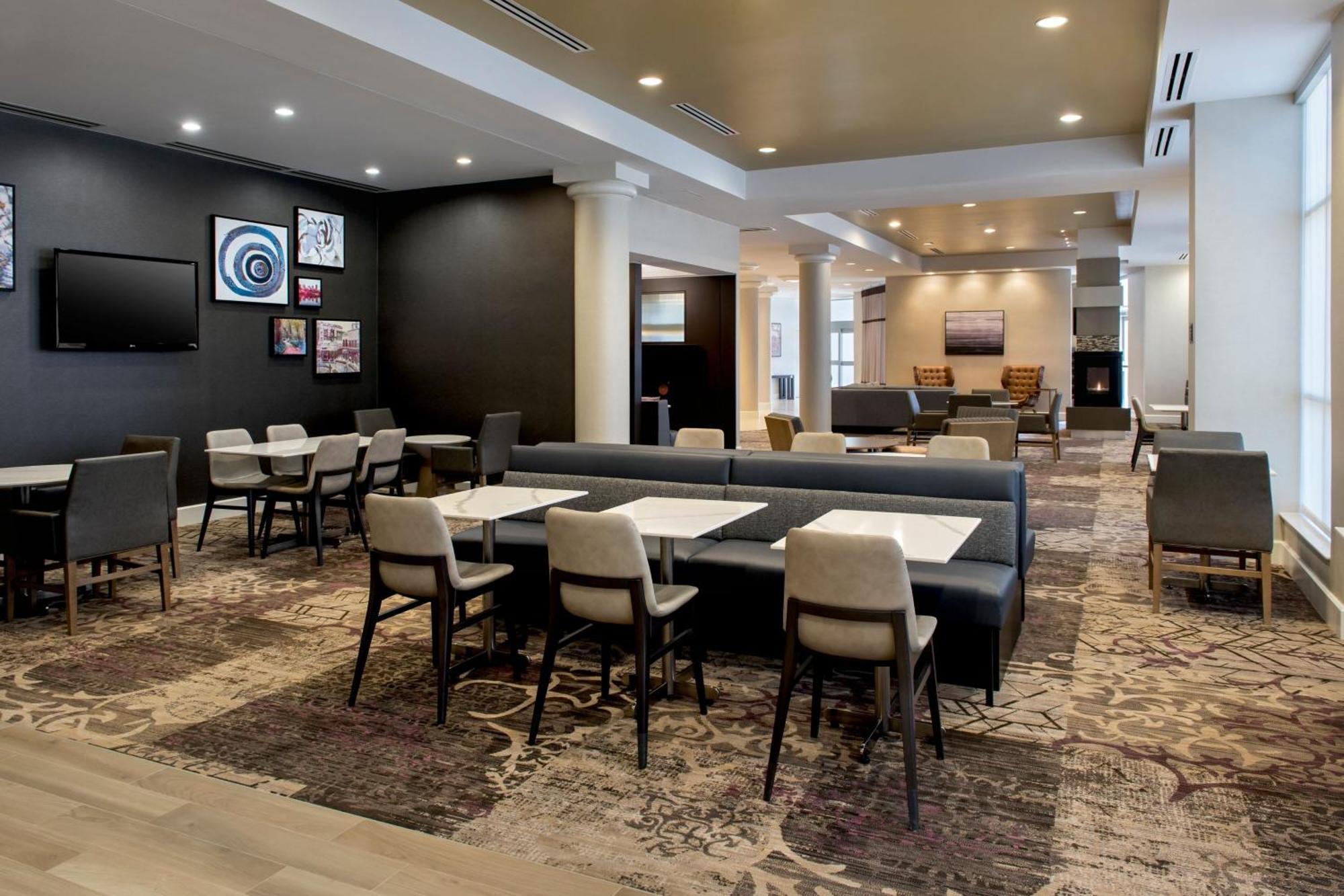 By Marriott Hotel Fairfax